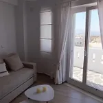 Naxian Purity Holiday home